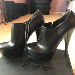 Black Sophia Bootie, size 40, Alejandro Ingelmo